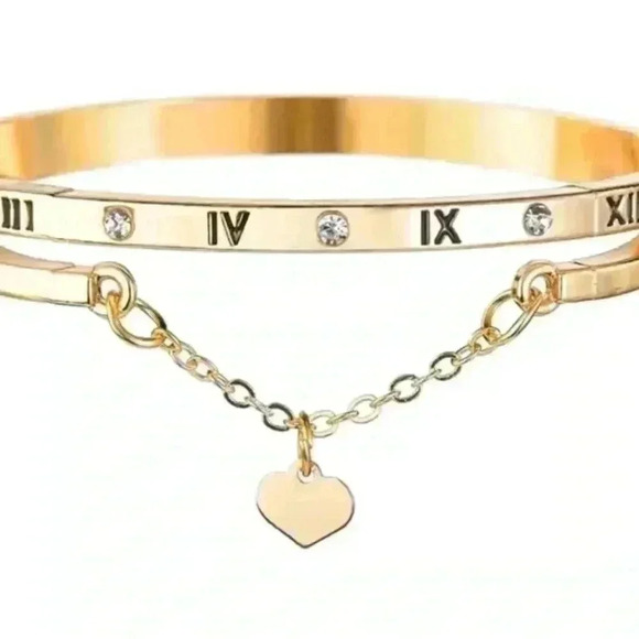 Gold plated Roman numeral bangle - Picture 2 of 3